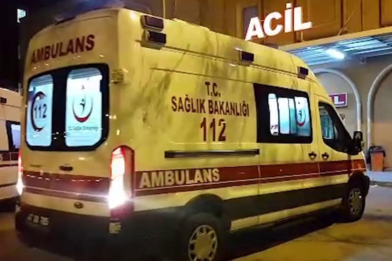 Kırıkkale'de trafik kazası: 3'ü çocuk, 9 yaralı Kırıkkale'de trafik kazası: 3'ü çocuk, 9 yaralı